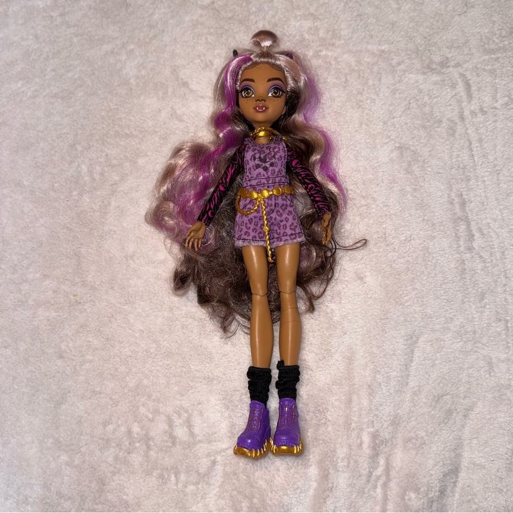 Monster High Clawdeen Wolf G3 Reboot Dressed Doll w/ Shoes Socks, necklace belt